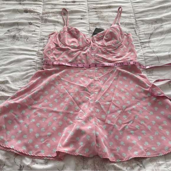 NWT Topshop Barbiecore pink with white polka dots built in bra romper, size 10 - Picture 14 of 16
